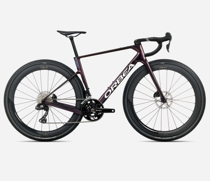T147TTCC-IE-SIDE-TERRA_RACE_M20iLTD_over.jpg