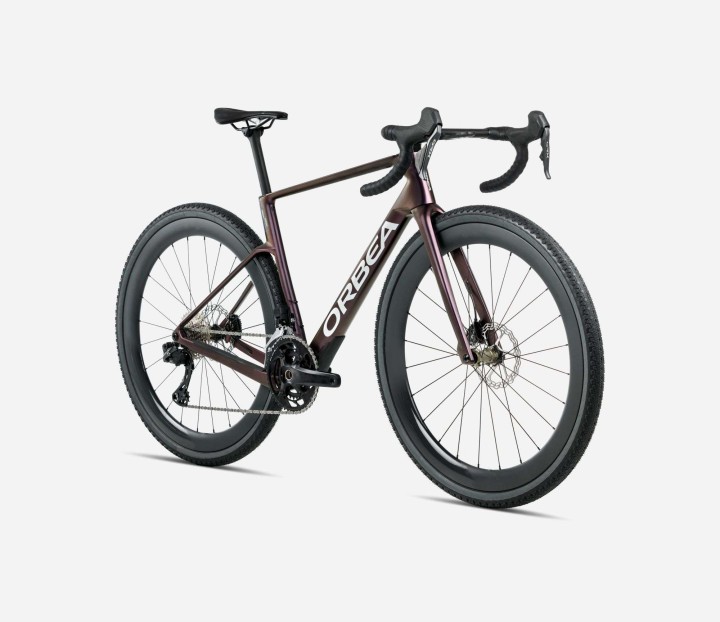 T147TTCC-IE-FRONT-TERRA_RACE_M20iLTD_over.jpg