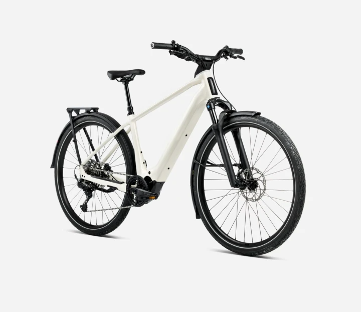 S371TTCC-W9-FRONT-KEMEN_TOUR10_over.jpg