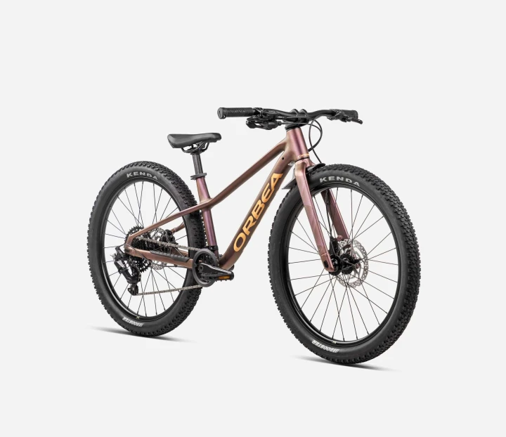U007TTCC-J4-FRONT-KIMU_24_H20_over.jpg